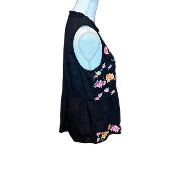 Savanna Jane Boho Sleeveless Top Medium Black Floral Embroidery Crochet - Picture 4 of 8